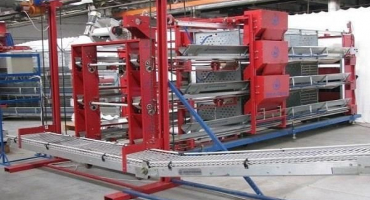 Jak vyrobit automatické krmítko pro kuřata krok za krokem